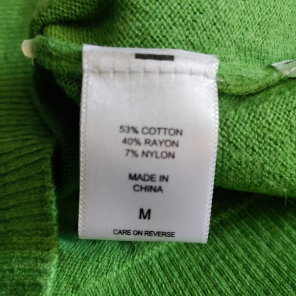 Sweater short sleeves. NEW York Co.    size medium - Picture 8 of 8